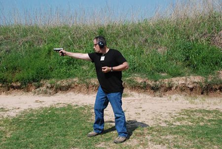 One Hand Shooting The Ruger SR9C