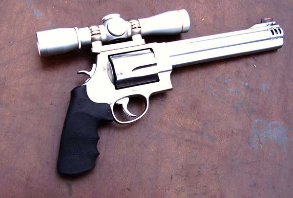 Smith and Wesson 500 Magnum Revolver with Scope